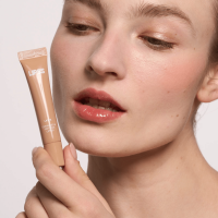 Блиск для губ LIPPS Latte